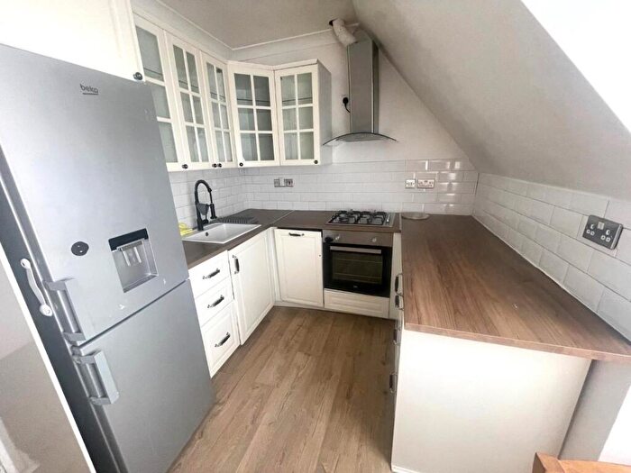 1 Bedroom Flat To Rent In Deansbrook Road, Edgware, HA8