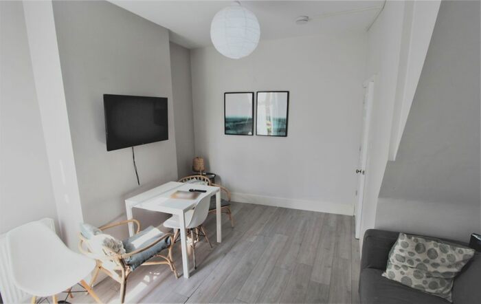 3 Bedroom End Of Terrace House To Rent In Richmond Street, Coventry, CV2