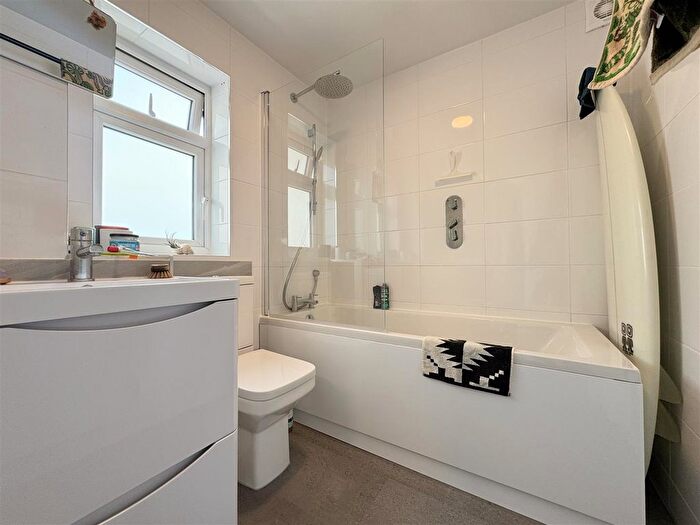 1 Bedroom Flat For Sale In High Atlantic, Watergate Road, Newquay, TR7