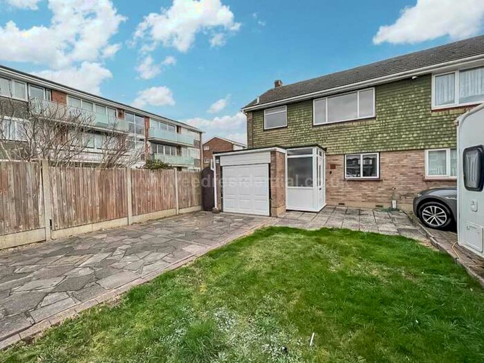 3 Bedroom House To Rent In Gunners Road, Southend On Sea, SS3