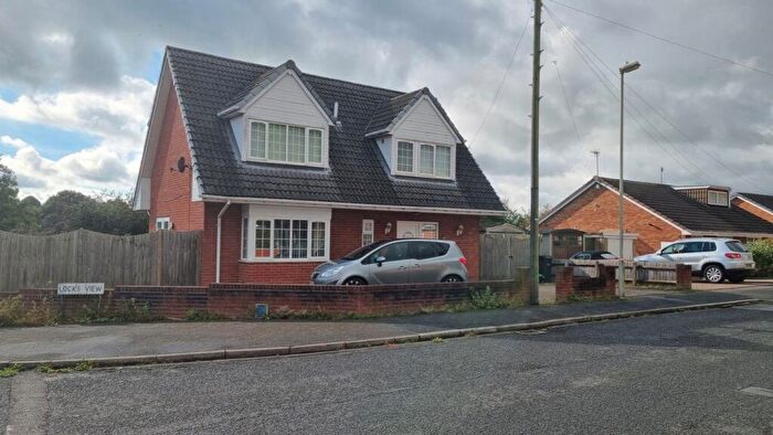 3 Bedroom Detached House To Rent In Locks View, Stourbridge, DY8