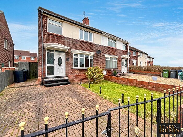 3 Bedroom Semi Detached House For Sale In Reay Crescent, Boldon Colliery, NE35
