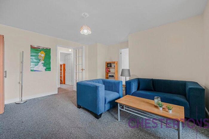 2 Bedroom Flat To Rent In Ferguson Close, Cubitt Town, E14