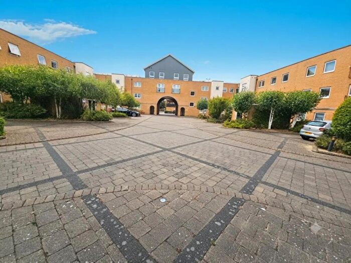 1 Bedroom Flat To Rent In Kenway, Southend On Sea, Southend On Sea, SS2