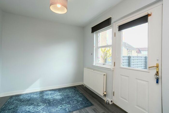 3 Bedroom Terraced House For Sale In Younger Gardens, St Andrews, KY16