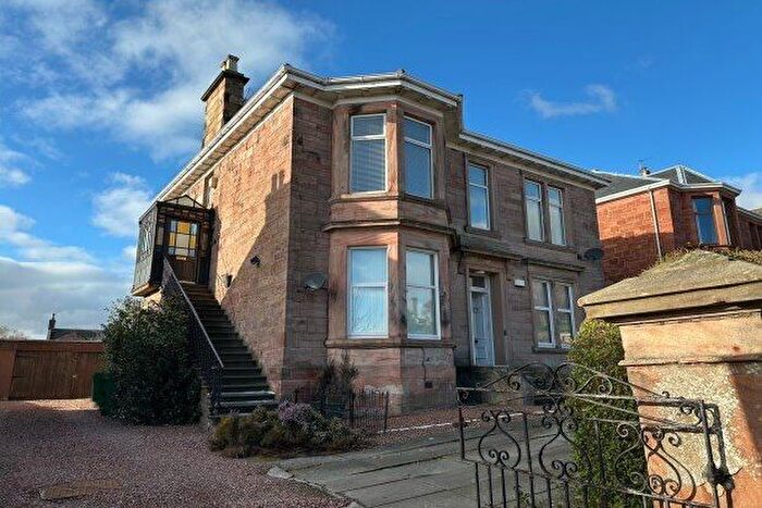 3 Bedroom Flat To Rent In Blairhill Street, Coatbridge, ML5