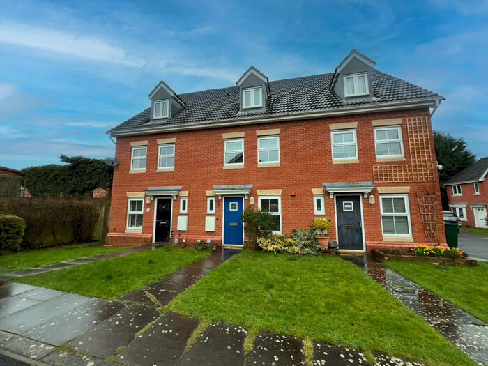 3 Bedroom Terraced House To Rent In Waterway Court, Birmingham, B14