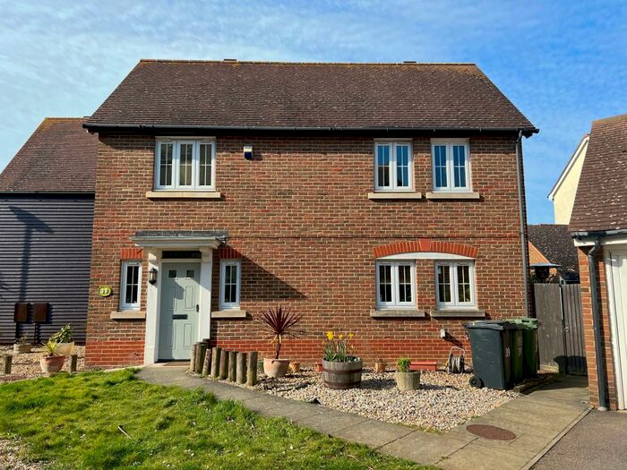 3 Bedroom Detached House To Rent In Madeira Way, Sovereign Harbour, BN23