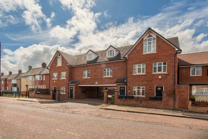 2 Bedroom Apartment To Rent In Welbeck Mews, Walker, NE6