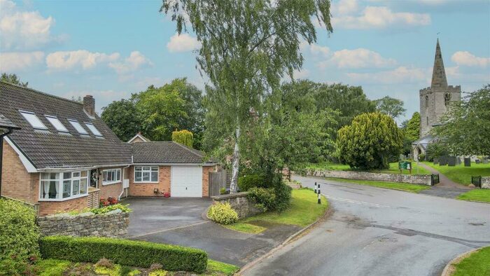 4 Bedroom Detached House For Sale In Main Street, Wysall, Nottingham, NG12