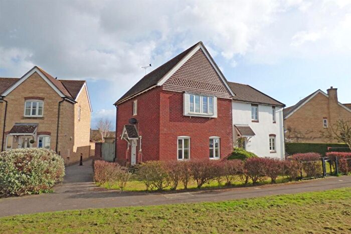 3 Bedroom Semi-Detached House For Sale In Marlott Road, Gillingham, SP8