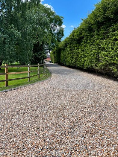 3 Bedroom Barn Conversion For Sale In Wall Hill Road, Coventry, CV7