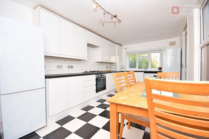 4 Bedroom Terraced House To Rent In Lothair Road South, Finsbury Park, Harringay, N4