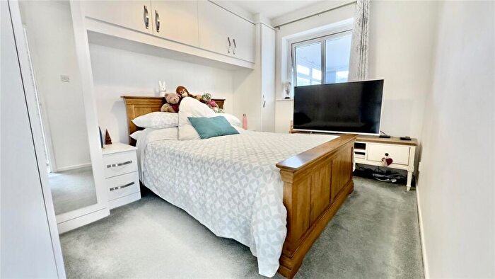 2 Bedroom Bungalow For Sale In Littlemore Close, Saughall Massie, Wirral, CH49