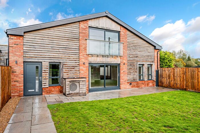 5 Bedroom Barn Conversion To Rent In , New Barns, RH8