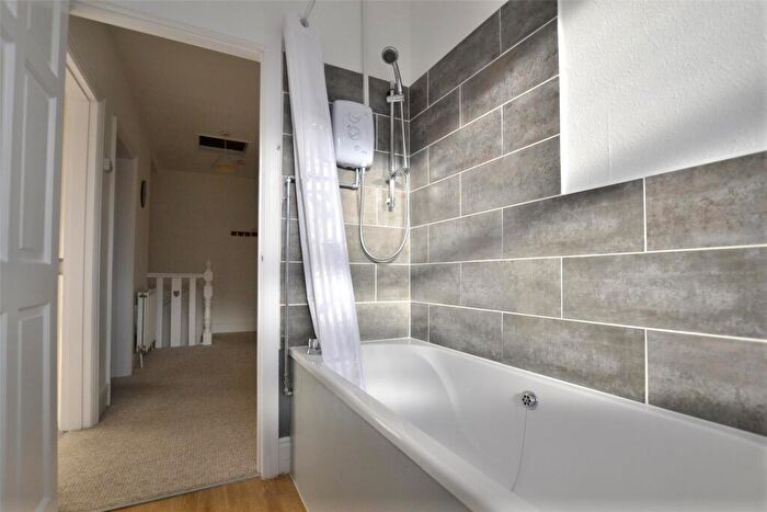 2 Bedroom Apartment To Rent In West Way, Oxford, OX2