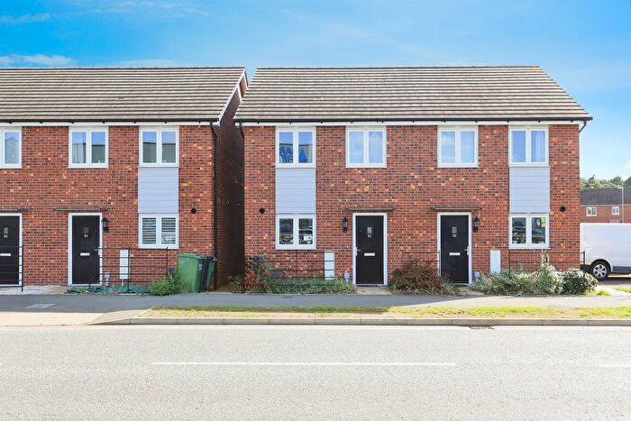 2 Bedroom Semi-Detached House For Sale In Silverwoods Way, Kidderminster, DY11