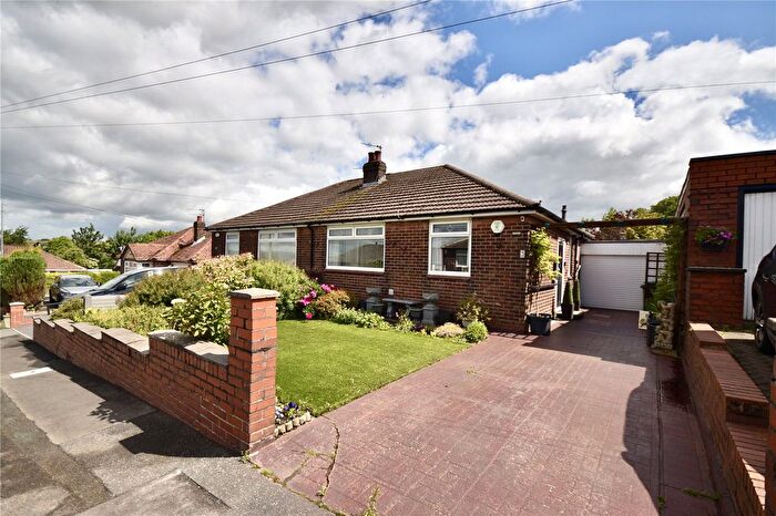 2 Bedroom Semi Detached Bungalow For Sale In Foxhill, High Crompton, Shaw, Oldham, OL2