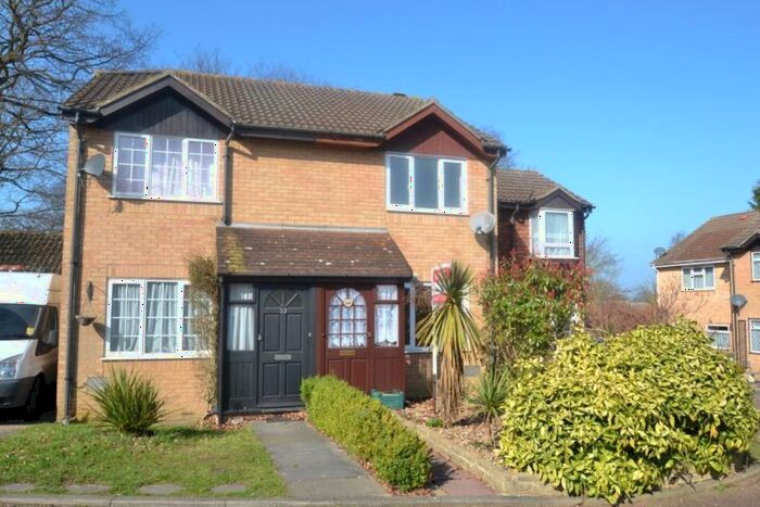 2 Bedroom Detached House To Rent In Spenlow Drive, Walderslade Woods, Chatham, Kent, ME5
