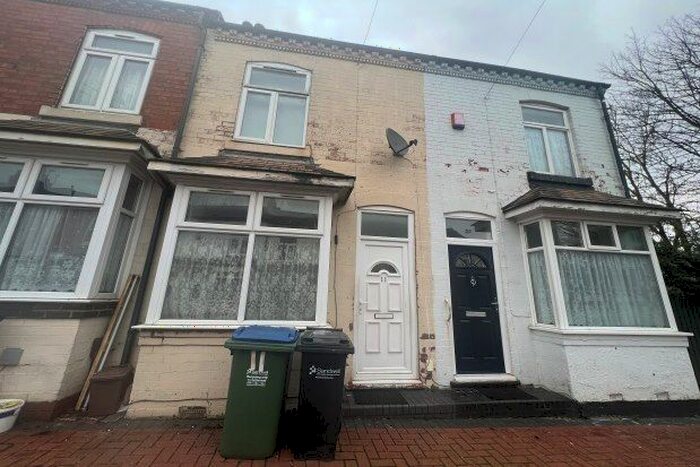 3 Bedroom Property To Rent In Oliver Road, Smethwick, B66