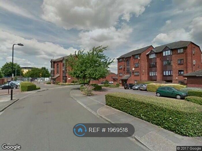 Studio To Rent In Acton, London, W3