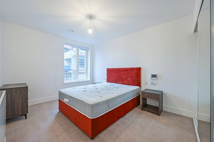 1 Bedroom Flat To Rent In Nautilus Apartments, Canning Town, London, E16