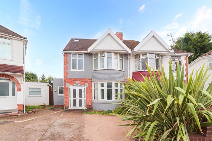 4 Bedroom Semi-Detached House To Rent In The Earls Croft, Cheylesmore, Coventry, CV3