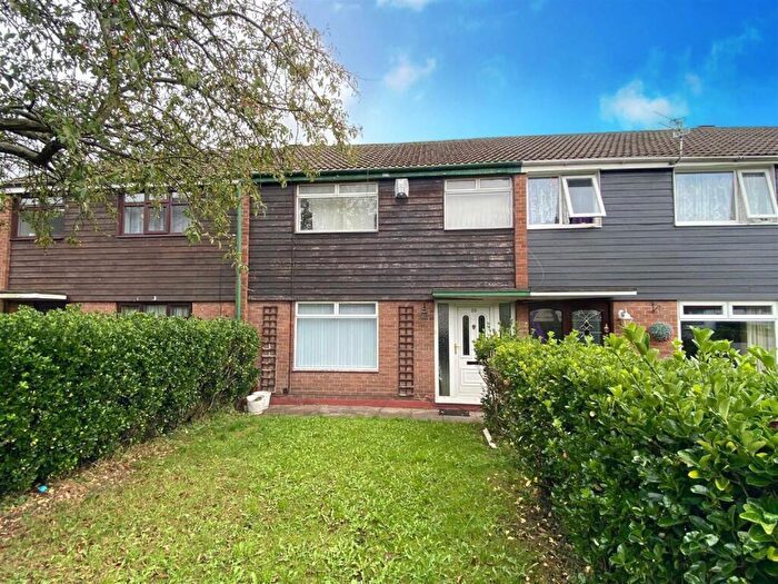 3 Bedroom House To Rent In Winsford Walk, Sale, M33