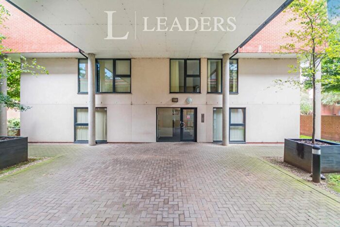 1 Bedroom Apartment To Rent In Avoca Court, Moseley Road, B12