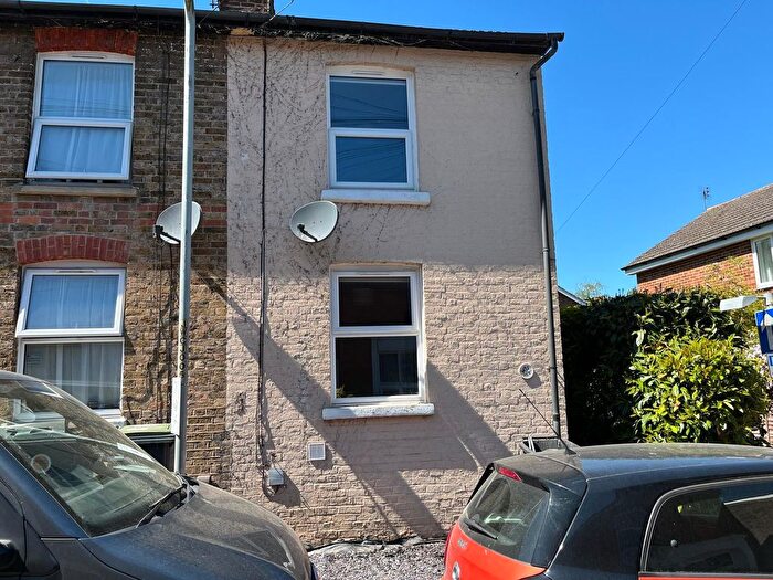 2 Bedroom End Terrace House To Rent In Woodside Road, Tonbridge, TN9