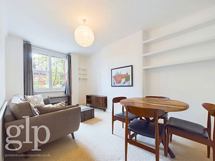 1 Bedroom Flat To Rent In Queen Alexandra Mansions, Hastings Street, WC1H
