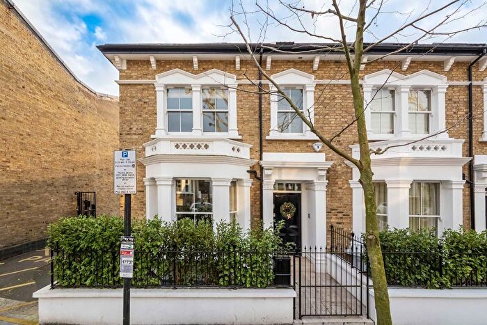 3 Bedroom Semi-Detached House To Rent In Rutland Grove, London, W6