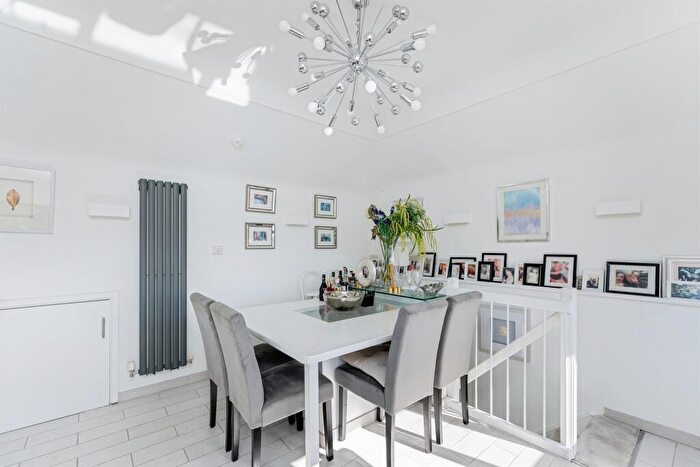 2 Bedroom Apartment For Sale In The Shipgate, Chester, CH1