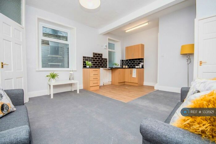 2 Bedroom Terraced House To Rent In Thorn Street, Bacup, OL13