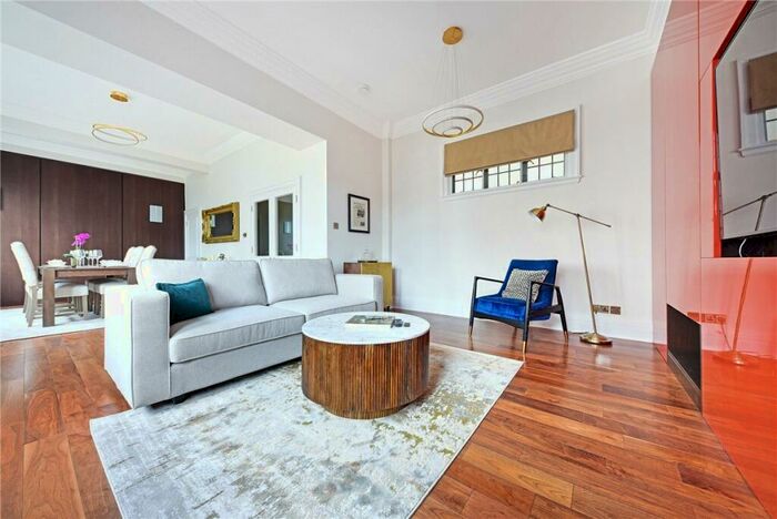 4 Bedroom Apartment To Rent In Baker Street, Marylebone, London, NW1