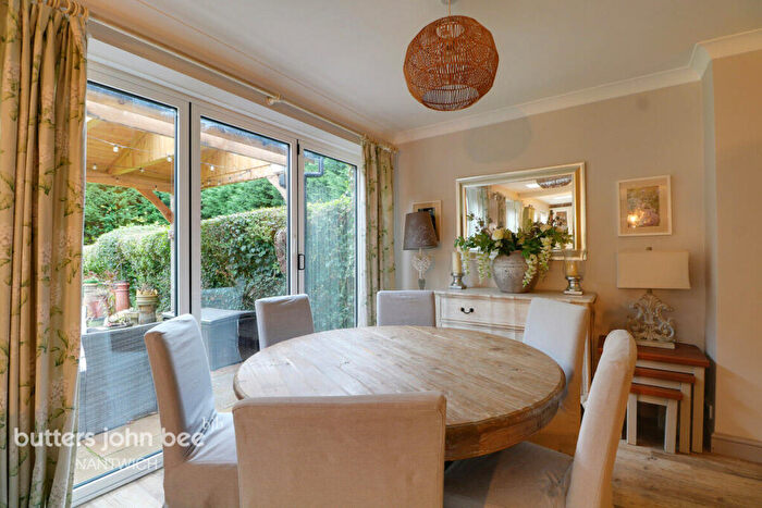 4 Bedroom Semi-Detached House For Sale In London Road, Nantwich, CW5