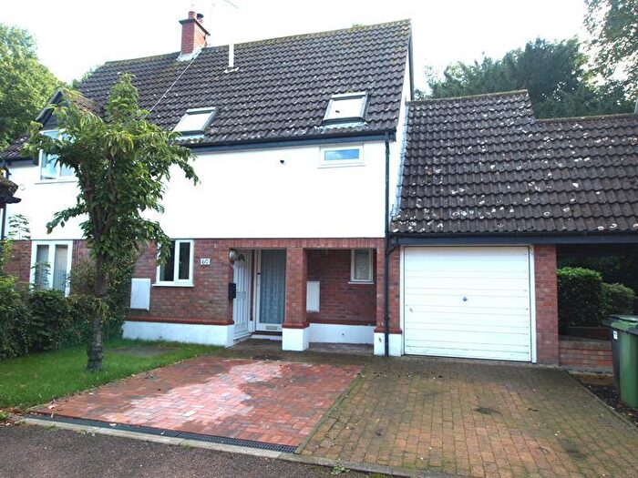 2 Bedroom Flat To Rent In Rectory Gardens, Hingham, NR9
