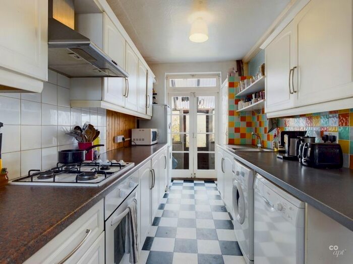 4 Bedroom Terraced House To Rent In Lincoln Cottages, Brighton, BN2