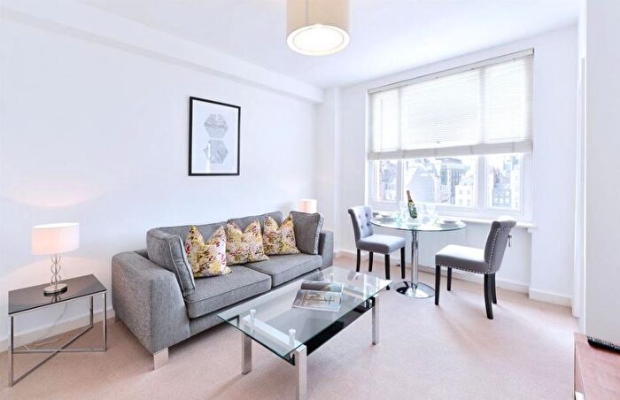 1 Bedroom Flat To Rent In Hill Street, London, W1J