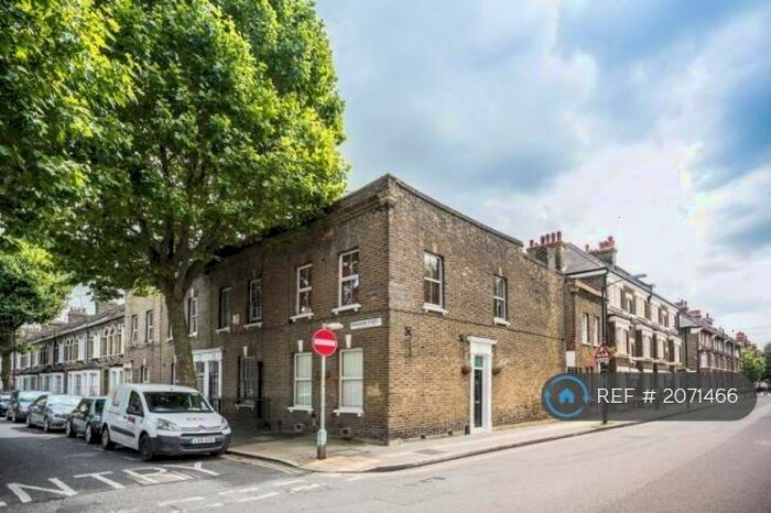 3 Bedroom End Of Terrace House To Rent In Trafalgar Street, London, SE17