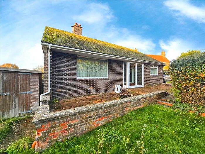 3 Bedroom Bungalow For Sale In Winkle Street, Calbourne, Newport, PO30