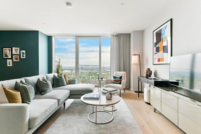 2 Bedroom Apartment To Rent In Newfoundland Place, London, E14