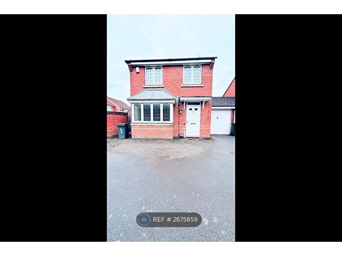 3 Bedroom Semi Detached House To Rent In Broombriggs Road, Leicester, LE3