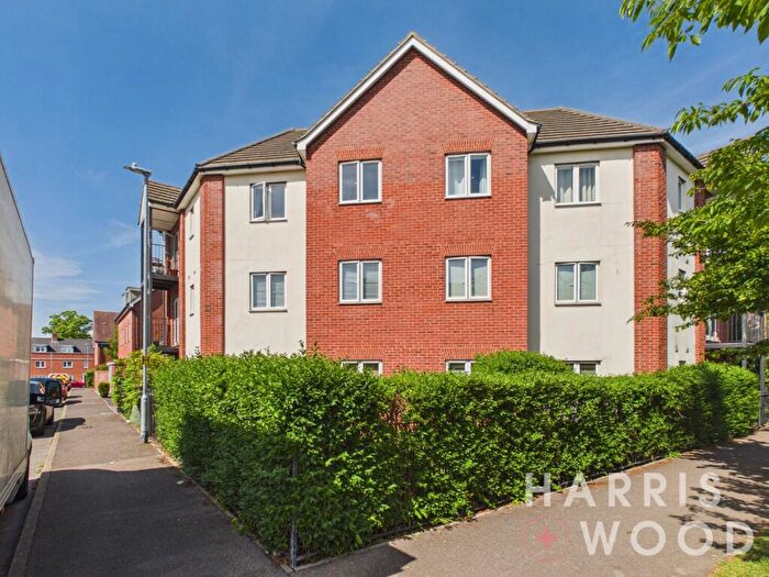 2 Bedroom Flat For Sale In Haygreen Road, Witham, Essex, CM8
