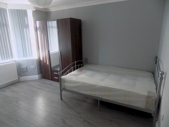 1 Bedroom Property To Rent In Meyrick Avenue, Luton, Bedfordshire, LU1