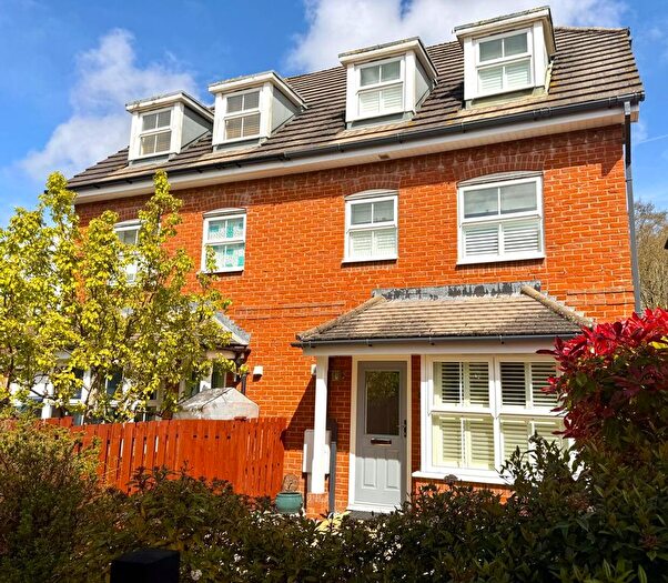 4 Bedroom Semi-detached House For Sale In Storrington, Pulborough, RH20