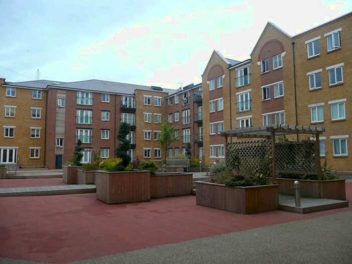2 Bedroom Flat To Rent In Black Eagle Drive, Northfleet, Gravesend, Kent, DA11