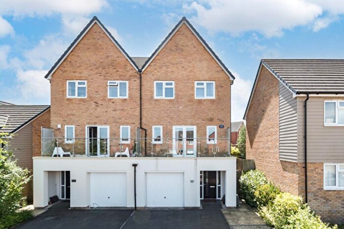 4 Bedroom Semi-Detached House For Sale In Skylark Street, Cofton Hackett, Birmingham, Worcestershire, B45
