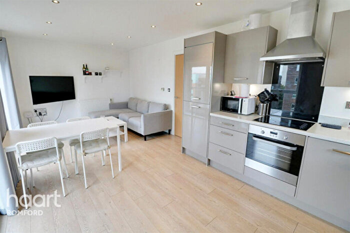 1 Bedroom Apartment To Rent In Wideford Drive, Romford, RM7