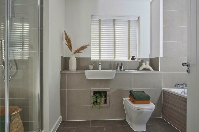 5 Bedroom Detached House For Sale In Tattenhoe Park, Priestley Drive, Milton Keynes, Buckinghamshire, MK4